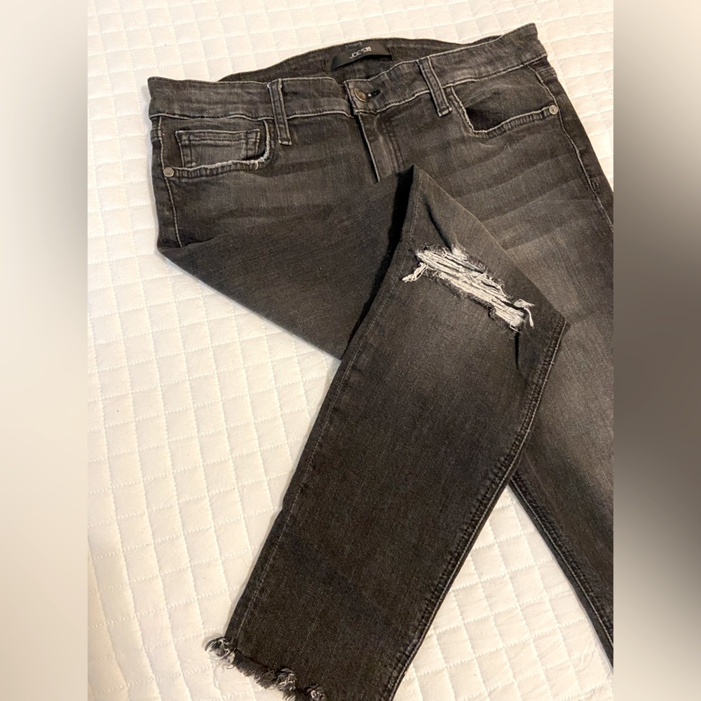 Joe’s Jeans Skinny leg; Size 31W